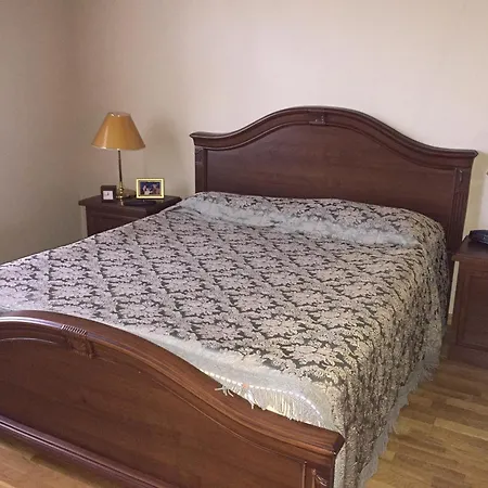 Comfy Spacious טיראנה