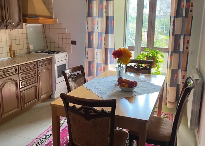 Apartamento Comfy Spacious Duplex Tirana