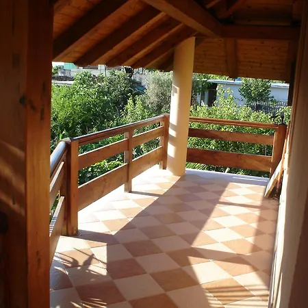 Comfy Spacious Апартаменты Тирана