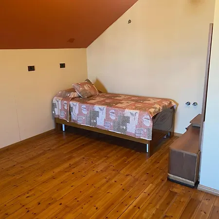 Comfy Spacious * Тирана