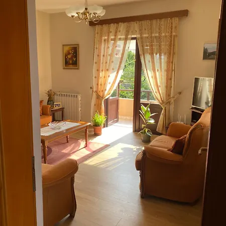 Lägenhet Comfy Spacious